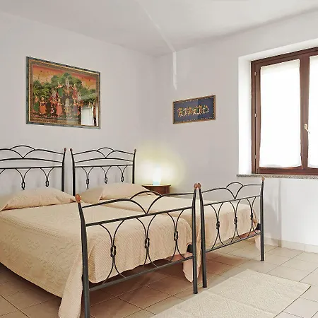 Casa de hóspedes Il Giardino Di Valentina Escolca