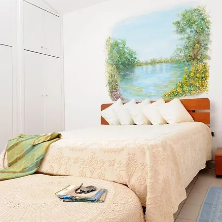 Il Giardino Di Valentina بيت ضيافة 2*