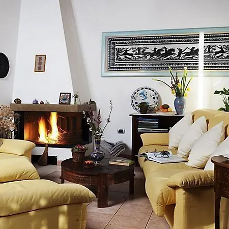 Il Giardino Di Valentina بيت ضيافة Escolca